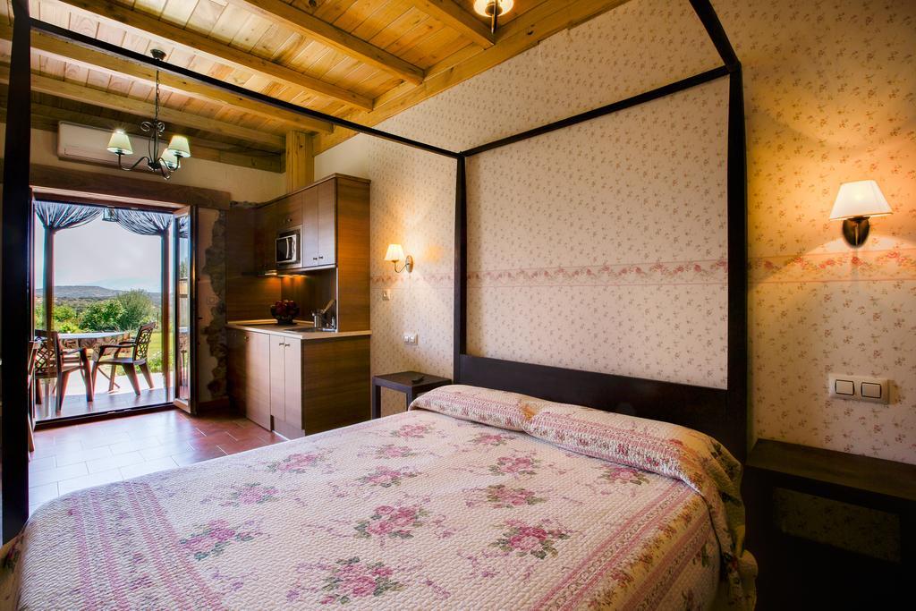 Apartamentos El Jardin Del Poeta Guijo de Granadilla 部屋 写真
