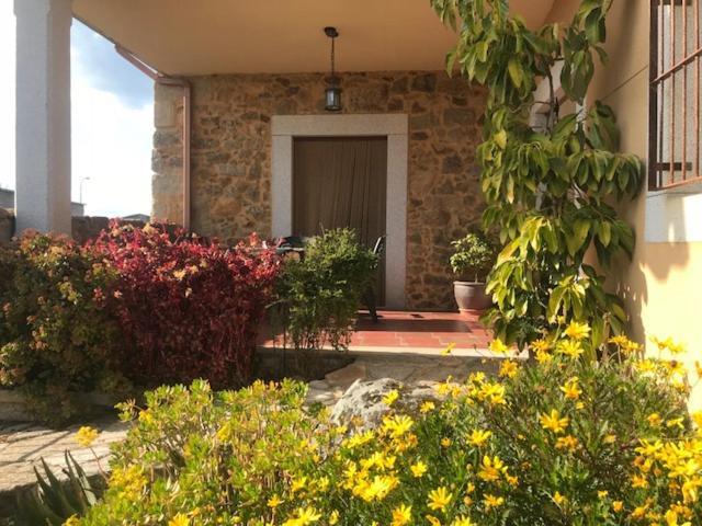 Apartamentos El Jardin Del Poeta Guijo de Granadilla 部屋 写真
