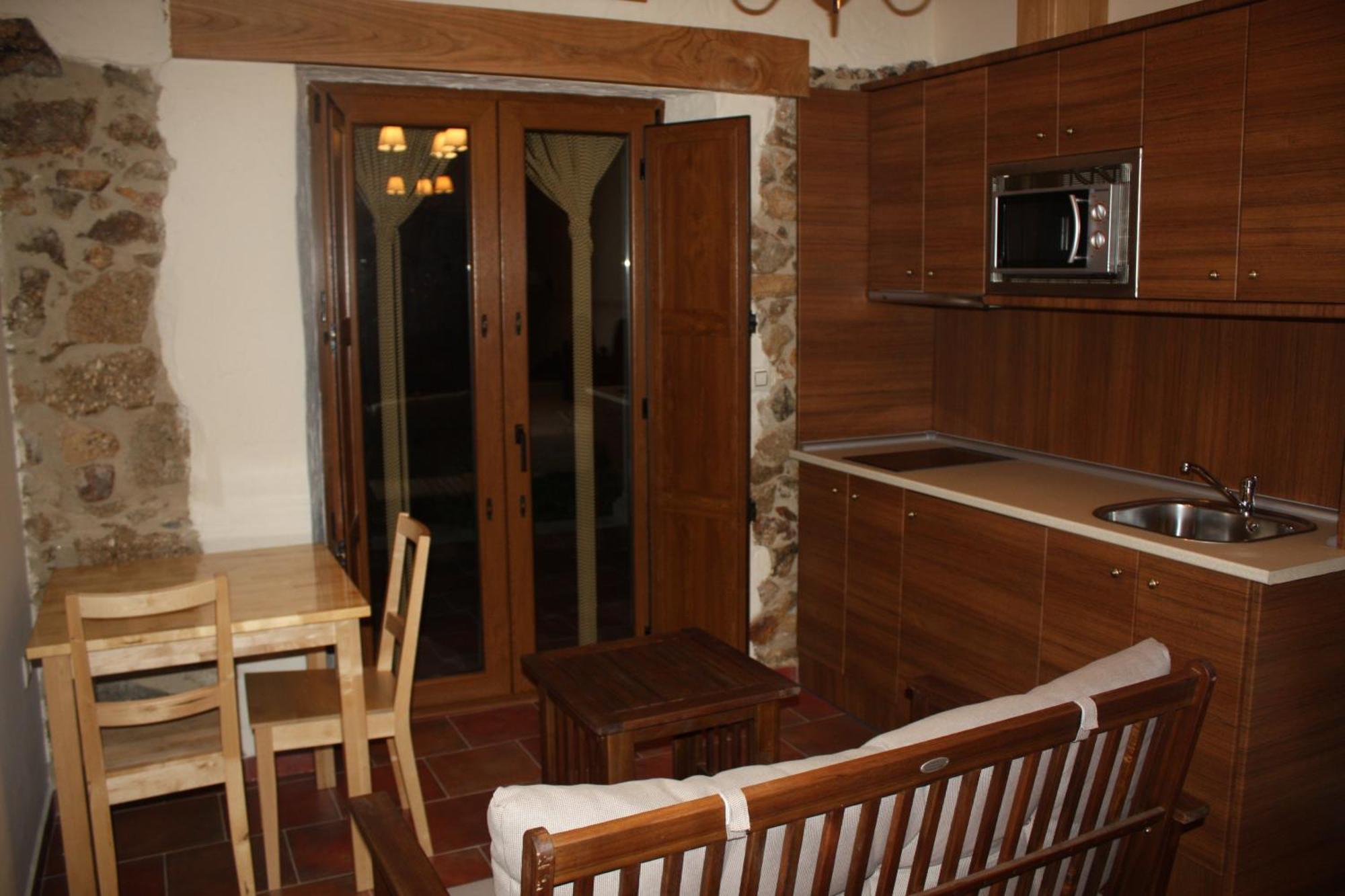 Apartamentos El Jardin Del Poeta Guijo de Granadilla エクステリア 写真