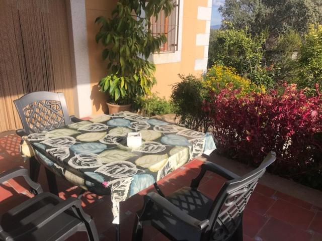 Apartamentos El Jardin Del Poeta Guijo de Granadilla 部屋 写真
