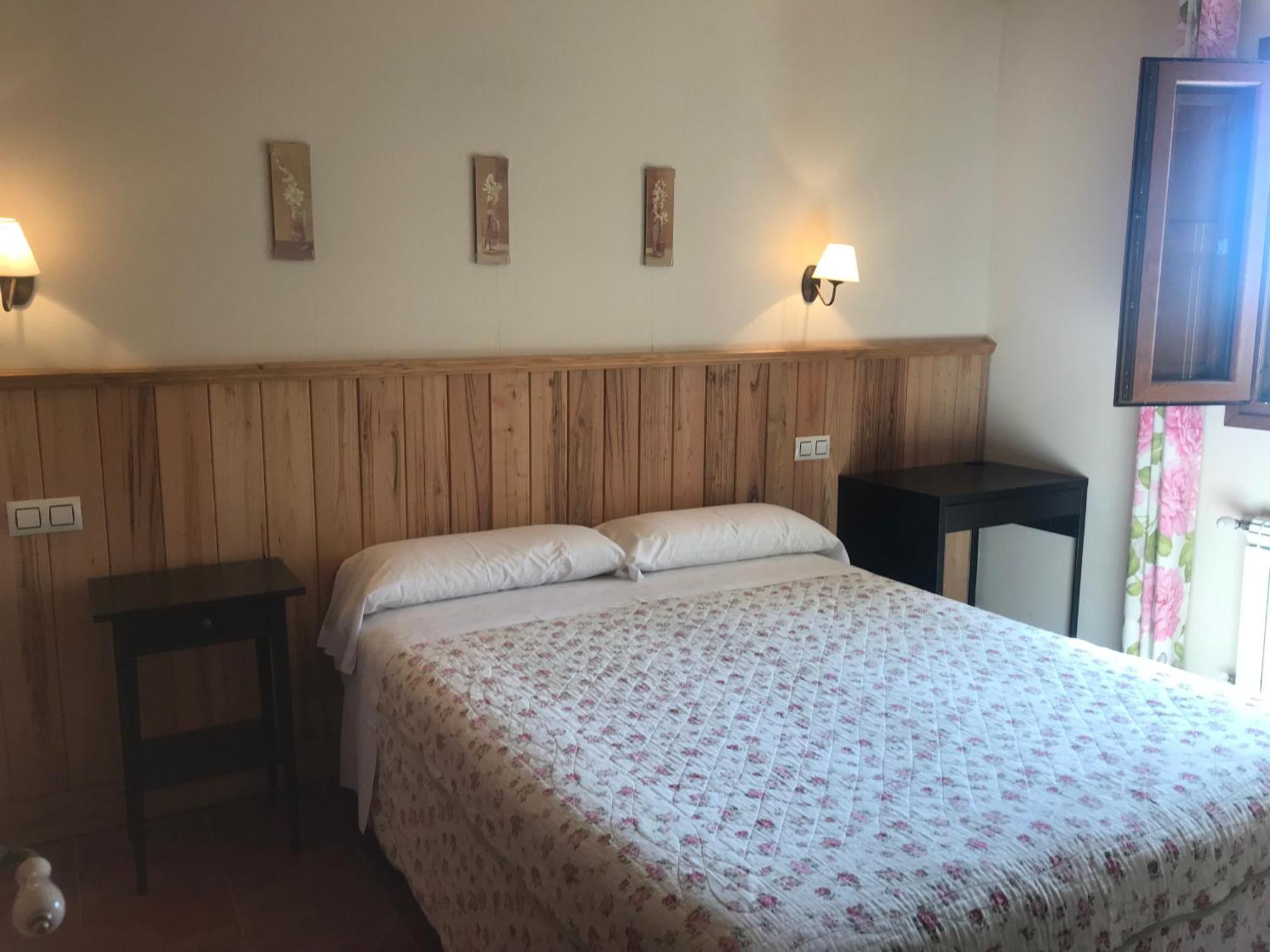 Apartamentos El Jardin Del Poeta Guijo de Granadilla エクステリア 写真