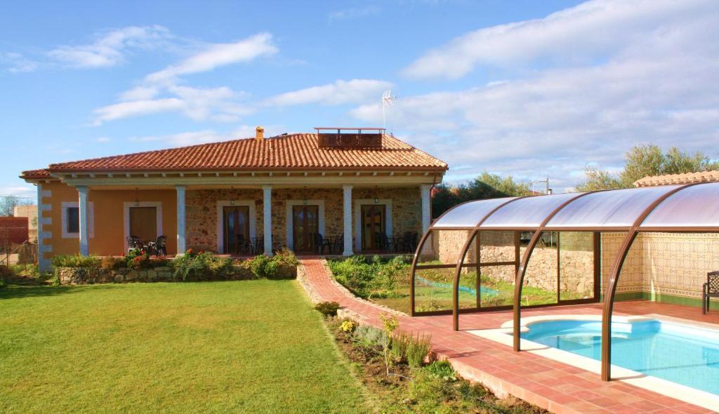 Apartamentos El Jardin Del Poeta Guijo de Granadilla エクステリア 写真